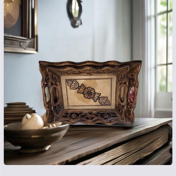 2 vintage Wood hand carved Trays made in india - Picture 5 of 13